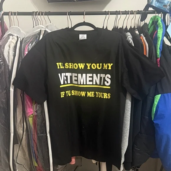 I’ll show you my vetements tee - Picture 1 of 5